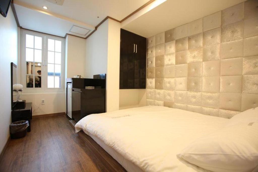 Myeongdong Mom House Hotel Seoul Ngoại thất bức ảnh
