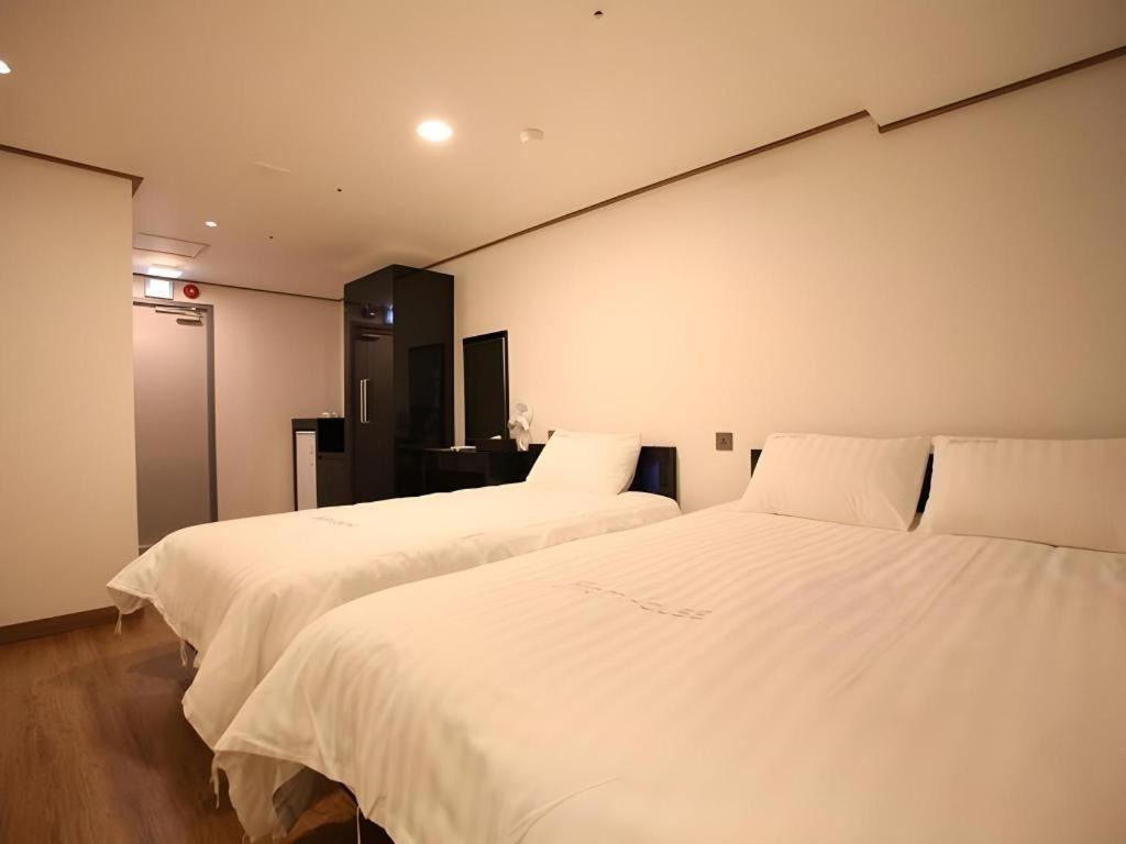 Myeongdong Mom House Hotel Seoul Ngoại thất bức ảnh