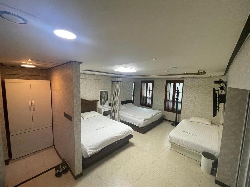 Myeongdong Mom House Hotel Seoul Ngoại thất bức ảnh
